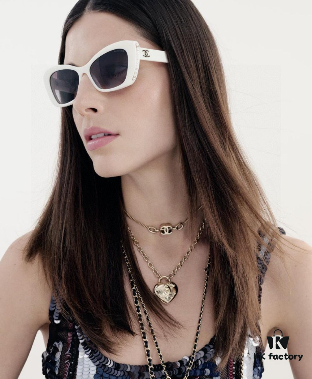 6931f7e43a89a121ed54939e Chanel Natural Light Pink Pearl Inlaid Frame Fashion Luxury Women's Square Sunglasses