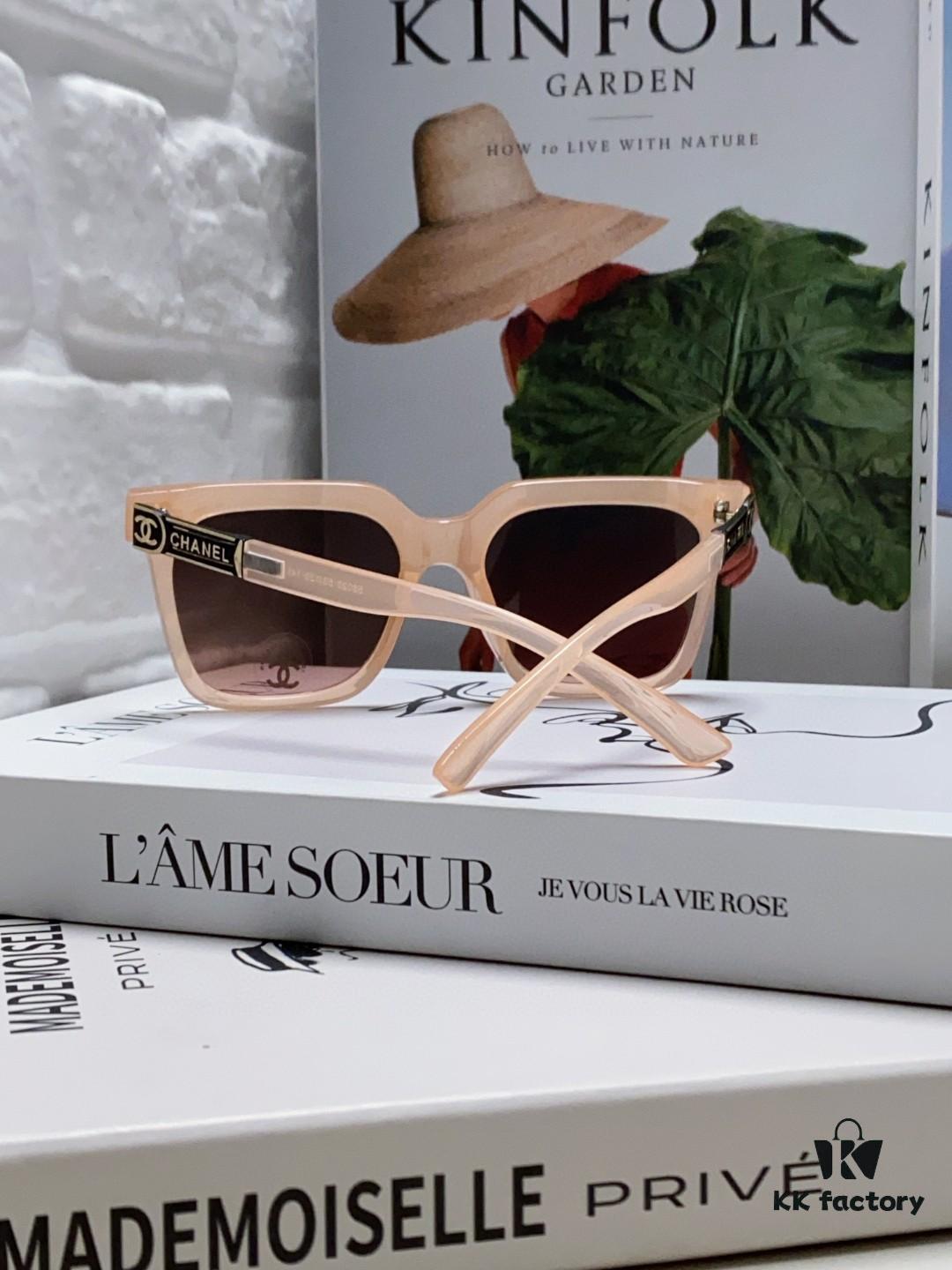 6931f7f43a89a121ed54948b Chanel 2025 New Hot-Selling Square Frame Women's Sunglasses