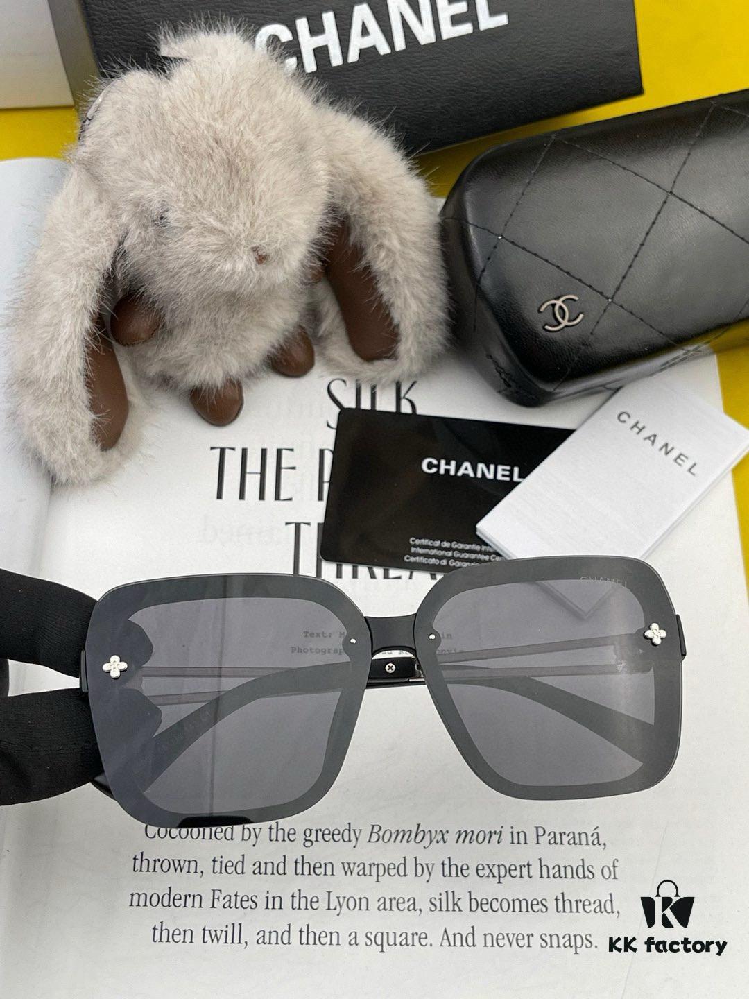CHANEL 2025 New Arrival Camellia Fashion Best-Selling Round Frame HD Polarized Sunglasses, Comfortable Wear, Influencer Popular Style