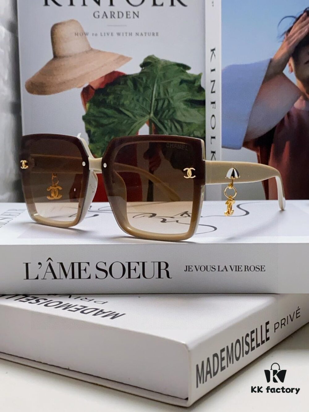 6931f8183a89a121ed549691 Chanel 2025 New Arrival Fashion Sunglasses, Stylish Oversized Gradient Lens Sunglasses with UV Protection, Slimming Design, Elegant 'Little Chanel' Style with Umbrella Pendant