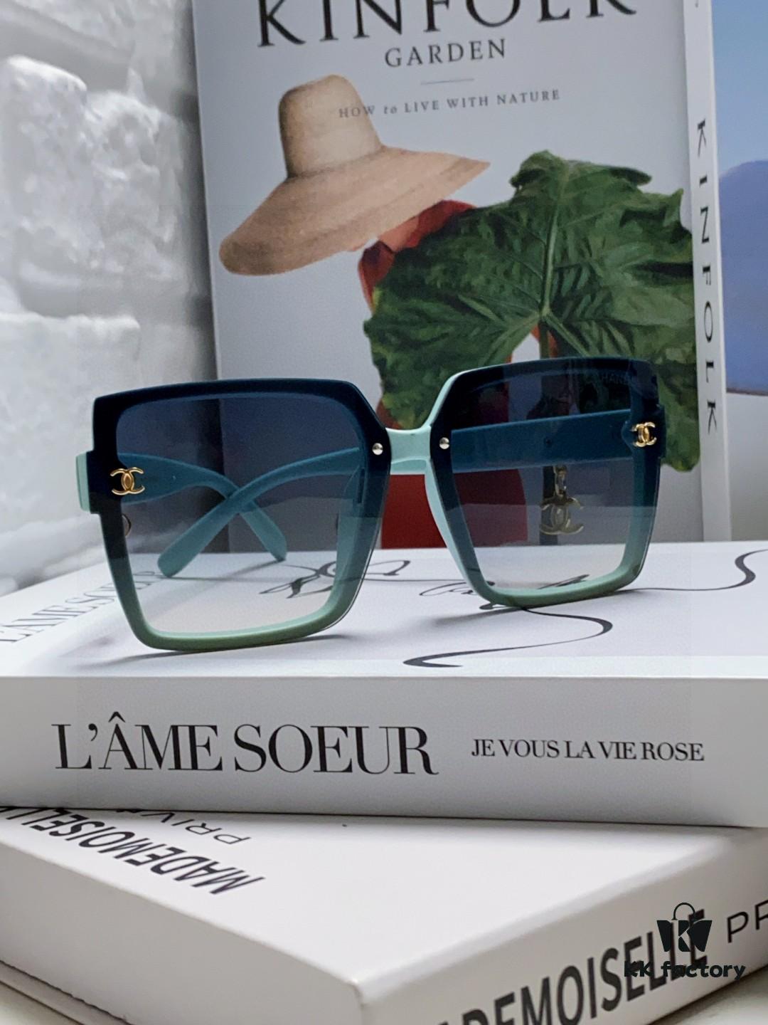 6931f8183a89a121ed54969c Chanel 2025 New Arrival Fashion Sunglasses, Oversized Gradient Lenses for Slimming Effect, UV Protection, Elegant Style with Umbrella Pendant
