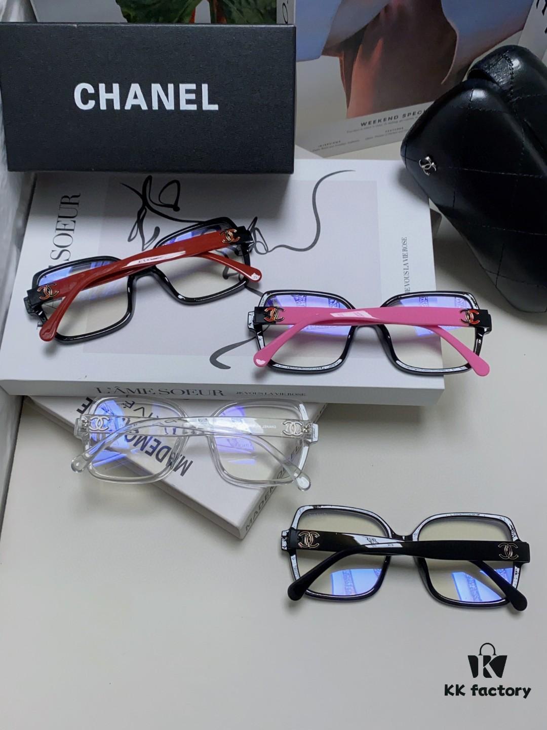 6931f8303a89a121ed5497e3 Chanel Small Logo Eyeglass Frame, Panda Color, Suitable for Prescription Lenses, Stylish and Face-Framing