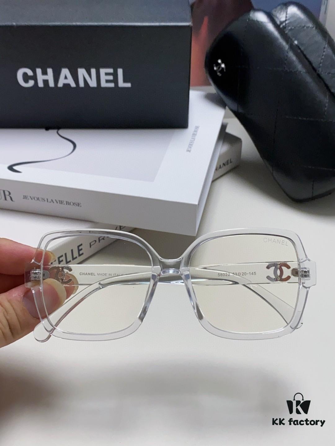 6931f8303a89a121ed5497e8 Chanel Small Logo Eyeglass Frame, Panda Color, Suitable for Prescription Lenses, Stylish and Face-Framing Design