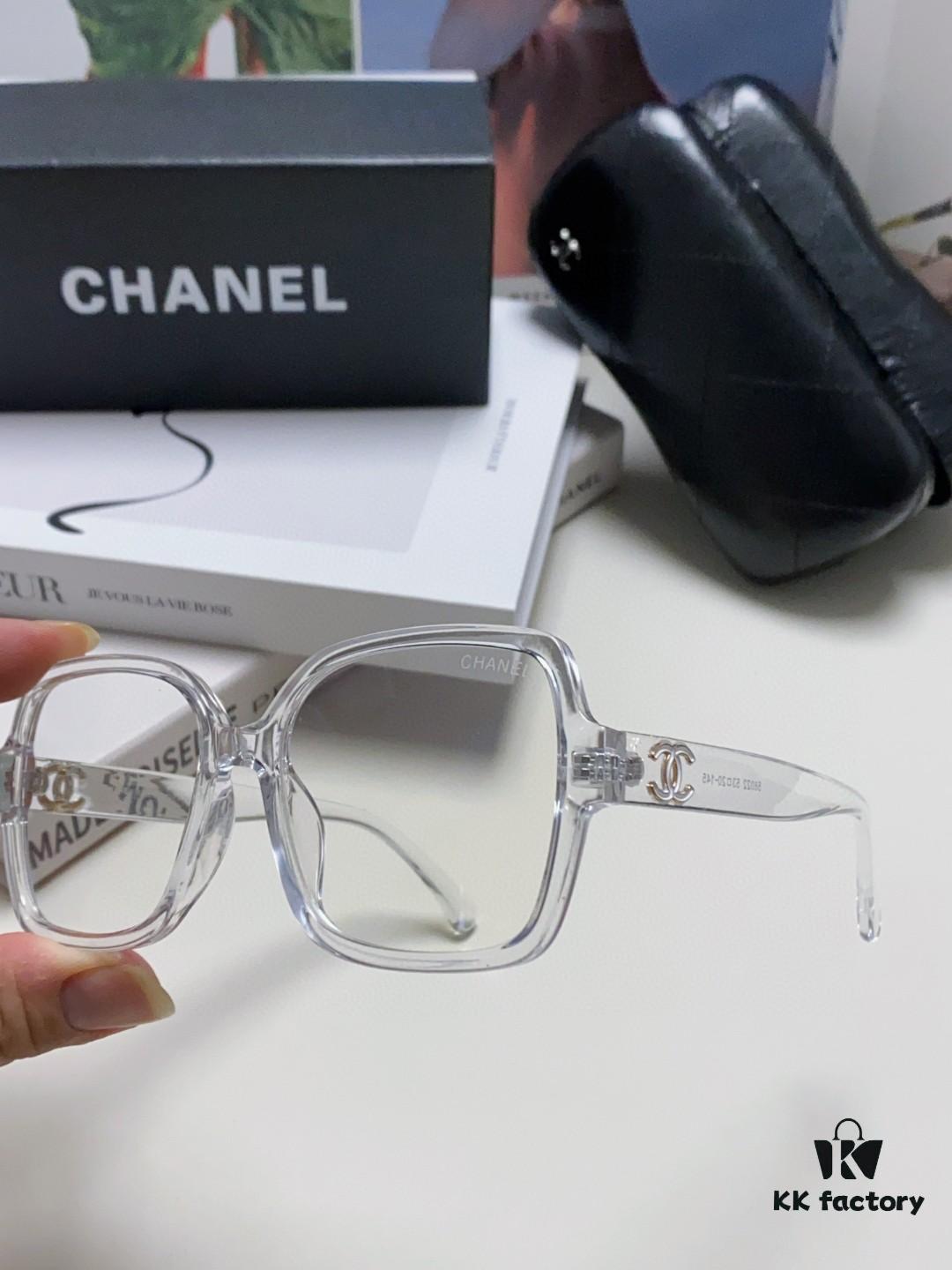 6931f8303a89a121ed5497ea Chanel Small Logo Eyeglass Frame, Panda Color, Suitable for Prescription Lenses, Stylish and Face-Framing Design