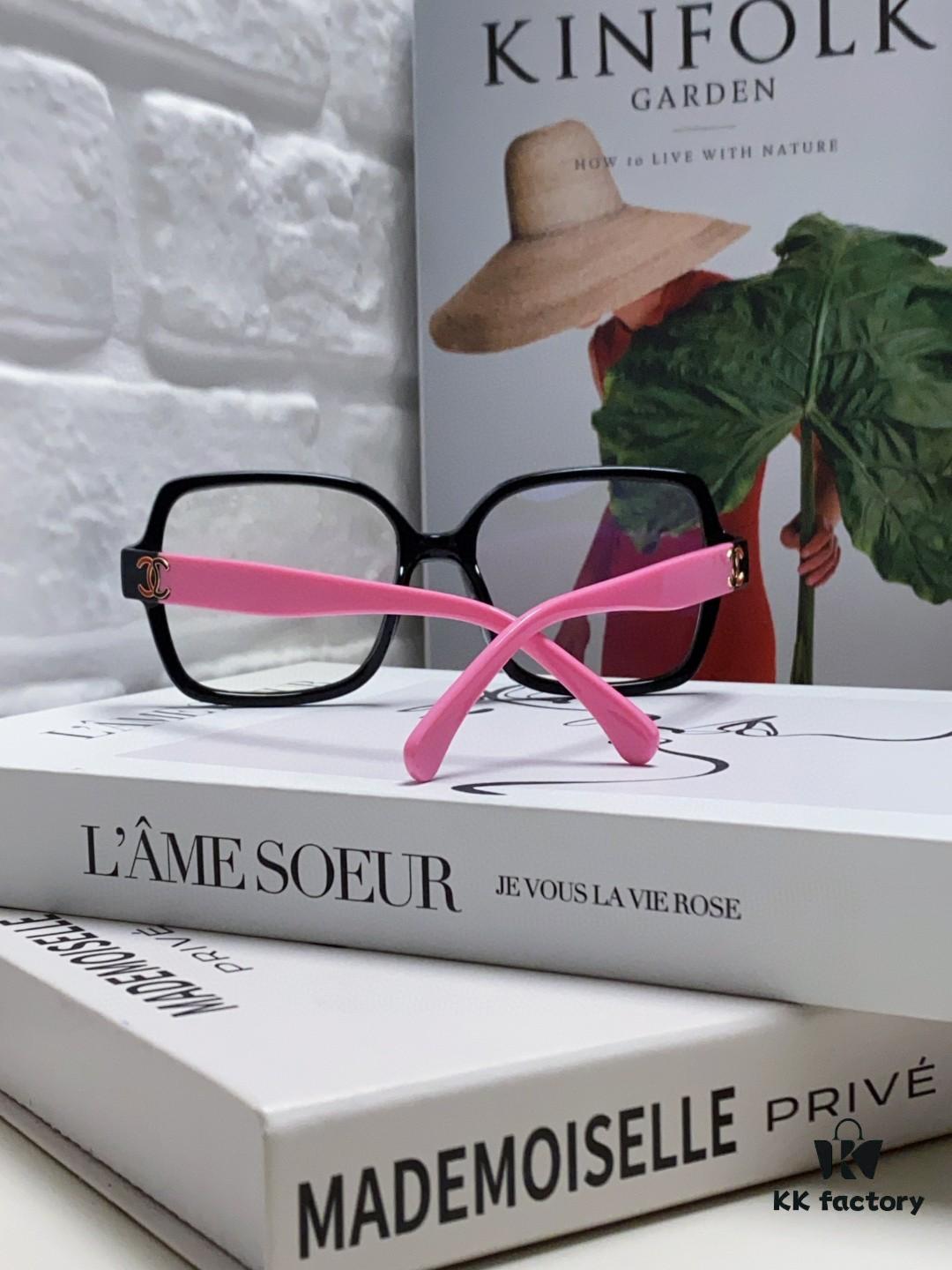6931f8313a89a121ed5497f3 Chanel Small Logo Eyeglass Frame, Panda Color, Suitable for Daily Wear with or without Prescription Lenses, Stylish and Face-Framing Design