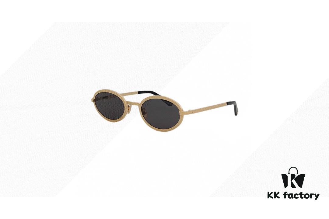 Chanel 2025 New Arrival Women's Oval Sunglasses, French Vintage Style, Flattering for Round Faces, Slim Frame with Sparkling Metal Trim, Elegant European Design