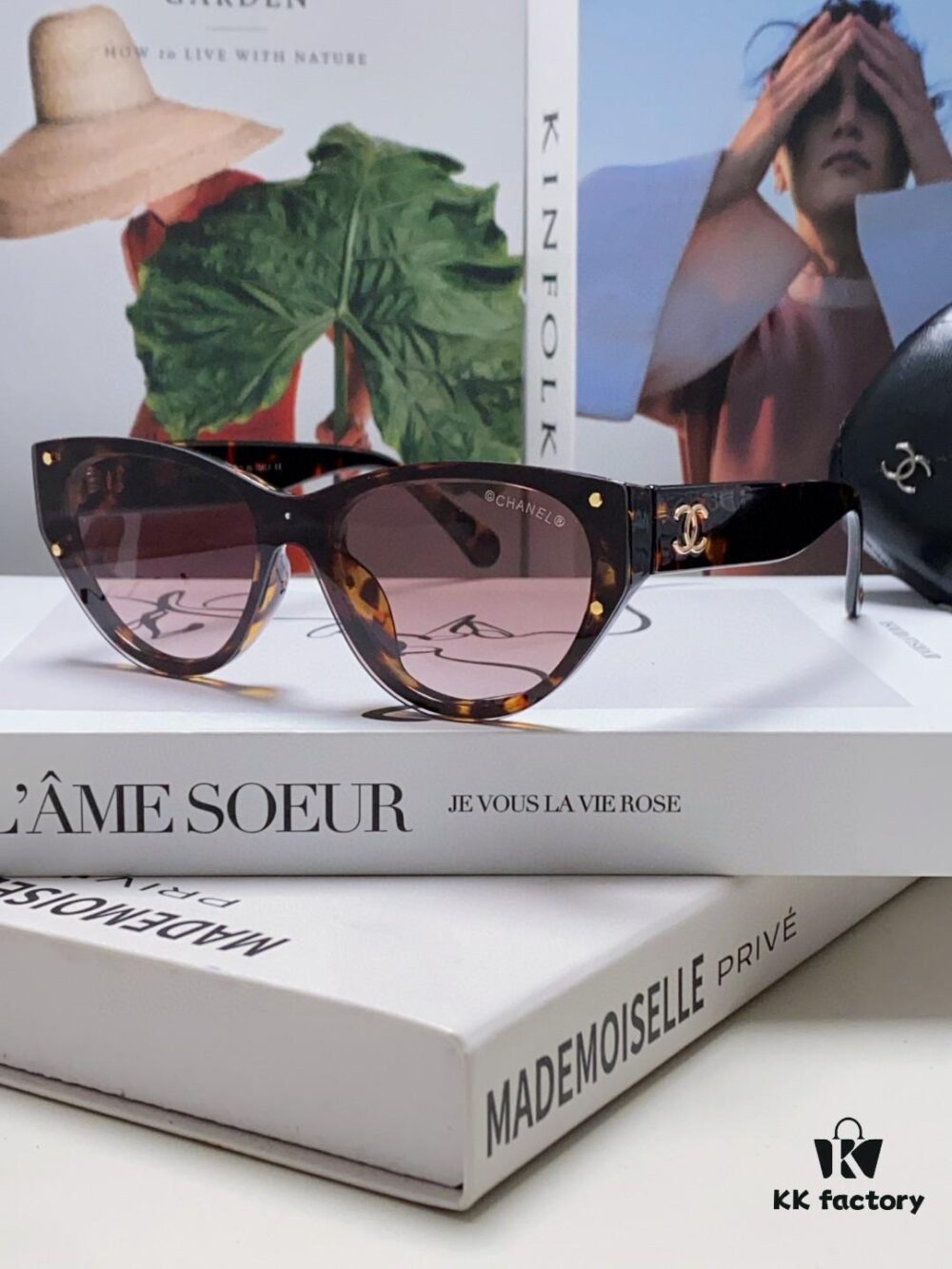 6931f83c3a89a121ed54988e Chanel 24SS New Arrival Oval Women's Sunglasses with Double C Logo Design