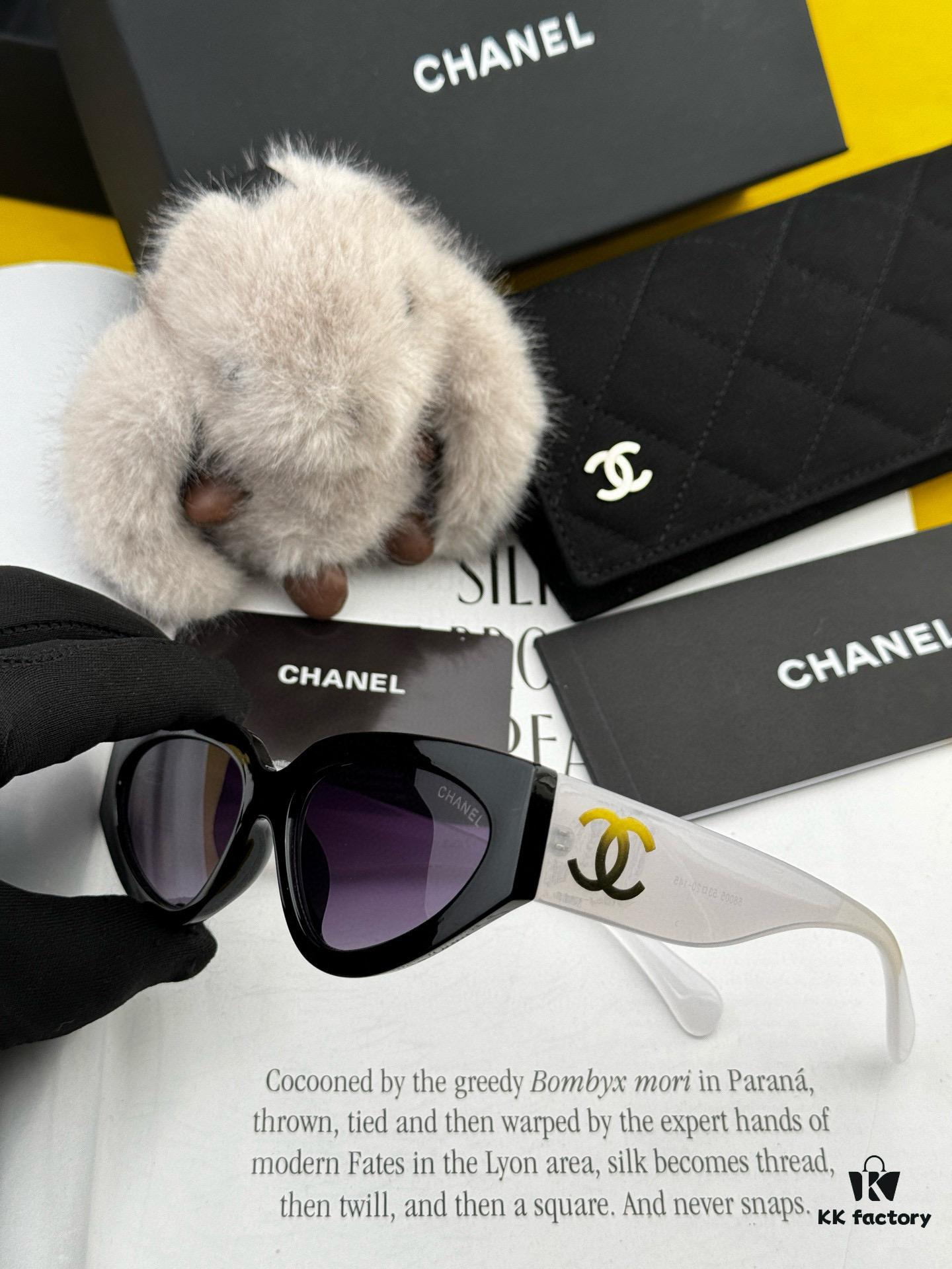 6931f84c3a89a121ed549978 Chanel Sunglasses Classic Small Frame Design UV Protection Model CH55800