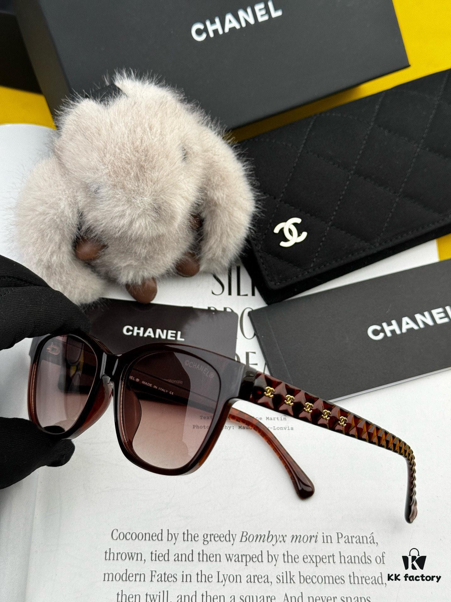 6931f84d3a89a121ed54998a Chanel Sunglasses Classic Square Frame UV Protection Unisex Design Model CH3982