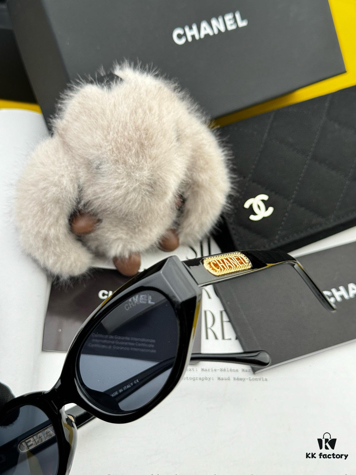 6931f84e3a89a121ed549993 Chanel Sunglasses Classic Small Frame Design UV Protection Model CH95802