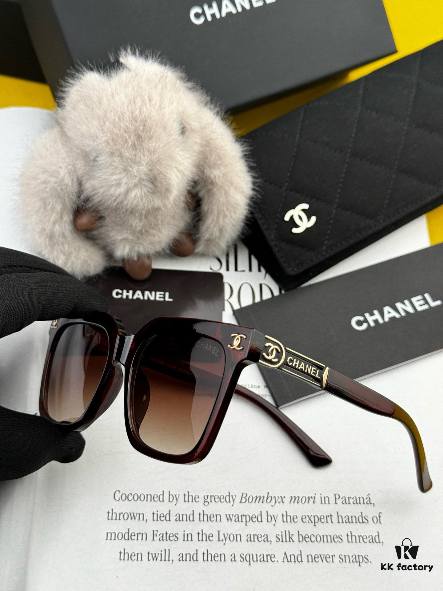 6931f8523a89a121ed5499ca Chanel Oversized Square Frame Sunglasses, Model CH05802