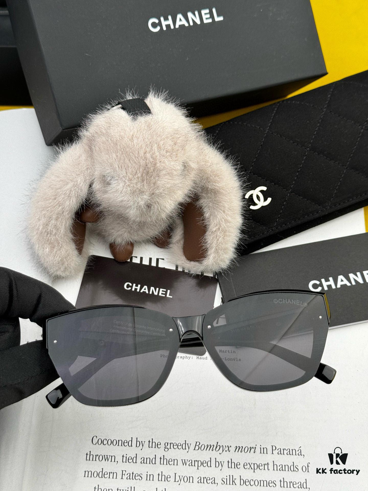 6931f8523a89a121ed5499d0 Chanel Oversized Square Sunglasses, Classic Square Frame Design, Universal Fit for All Face Shapes, Stylish with Coats or Dresses, Polarized Lenses for UV Protection, Model: CH0311
