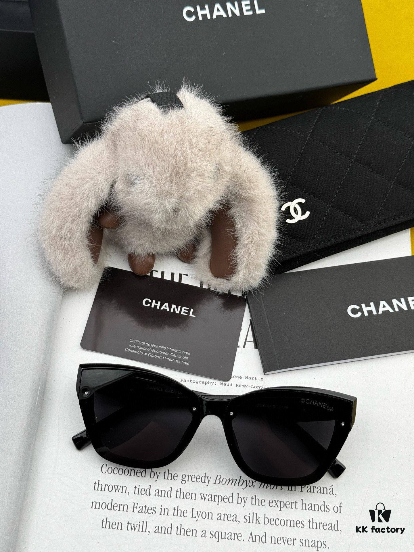 6931f8533a89a121ed5499d3 Chanel Oversized Square Sunglasses, Classic Square Frame Design, Universal Fit for All Face Shapes, Stylish with Coats or Dresses, Polarized Lenses for UV Protection, Model: CH0311