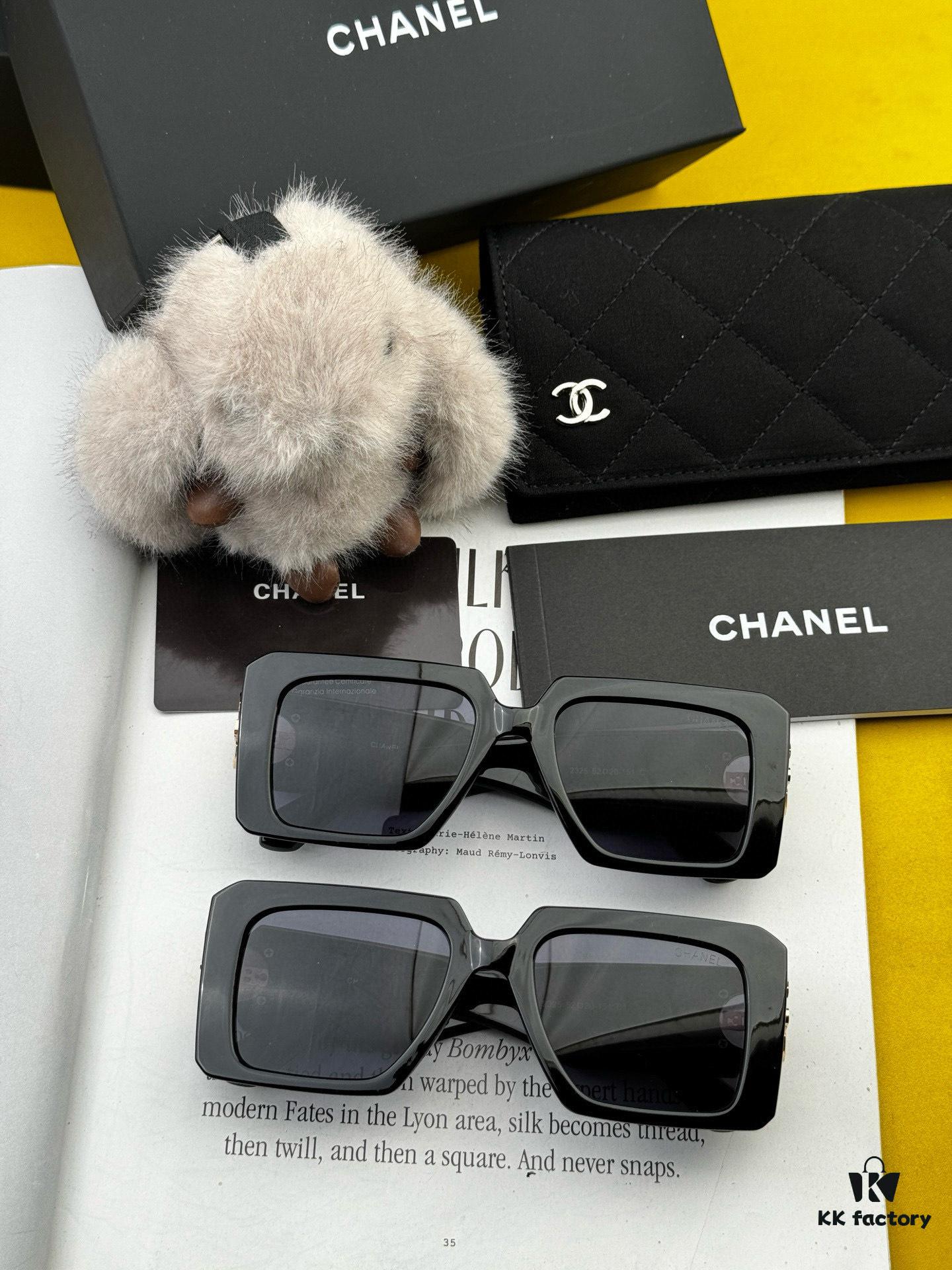 6931f8543a89a121ed5499e8 Chanel Oversized Square Sunglasses, Classic Square Frame Design, Flattering on All Face Shapes, Perfect with Coats or Dresses, Polarized UV-Protective Lenses, Model: CH5232