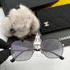 6931f8603a89a121ed549a90 New CHANEL Chanel Sunglasses with Square Frame and Classic Pearl Accents
