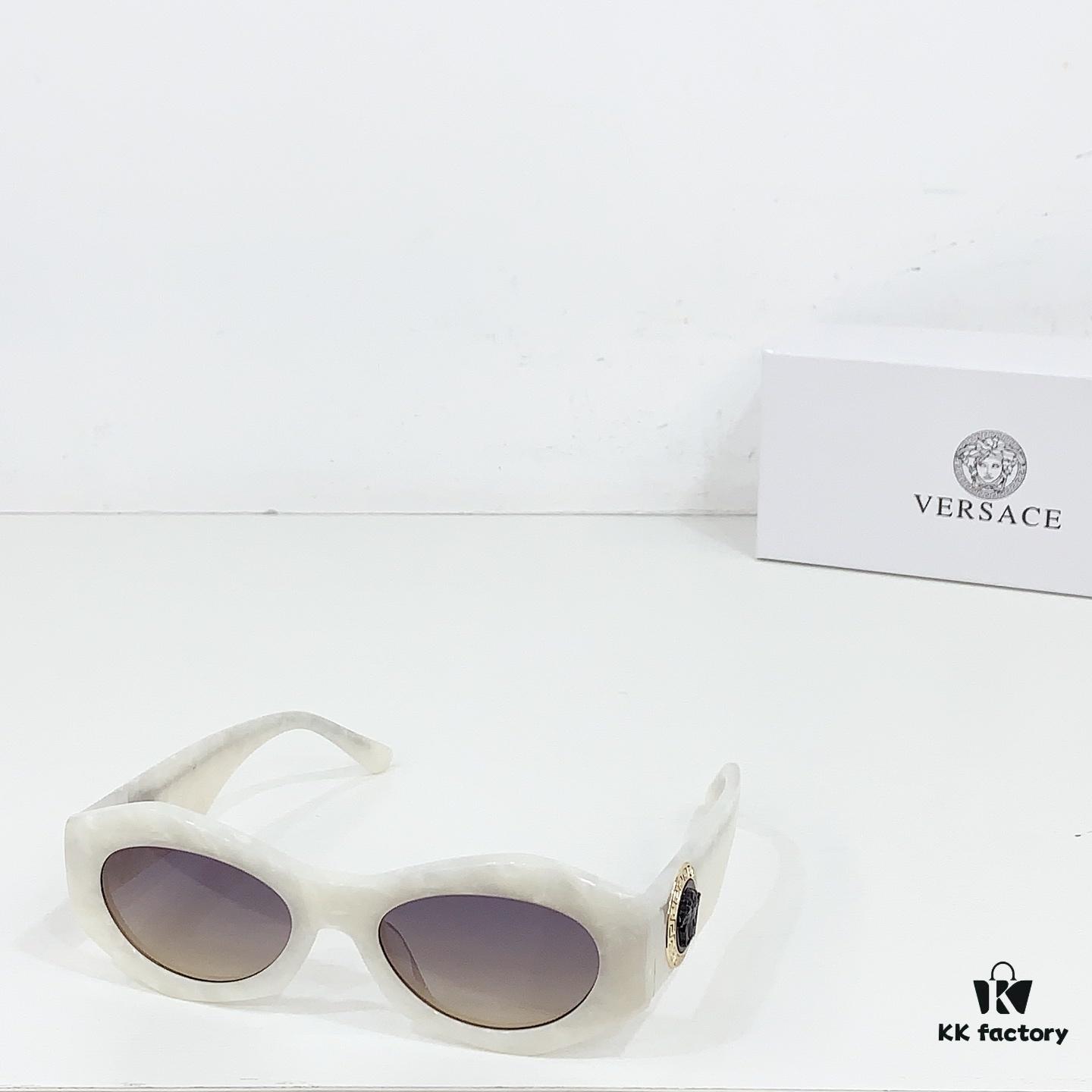 135 VERSACE MOD: VE422/E Size: 51□21 145 Sunglasses