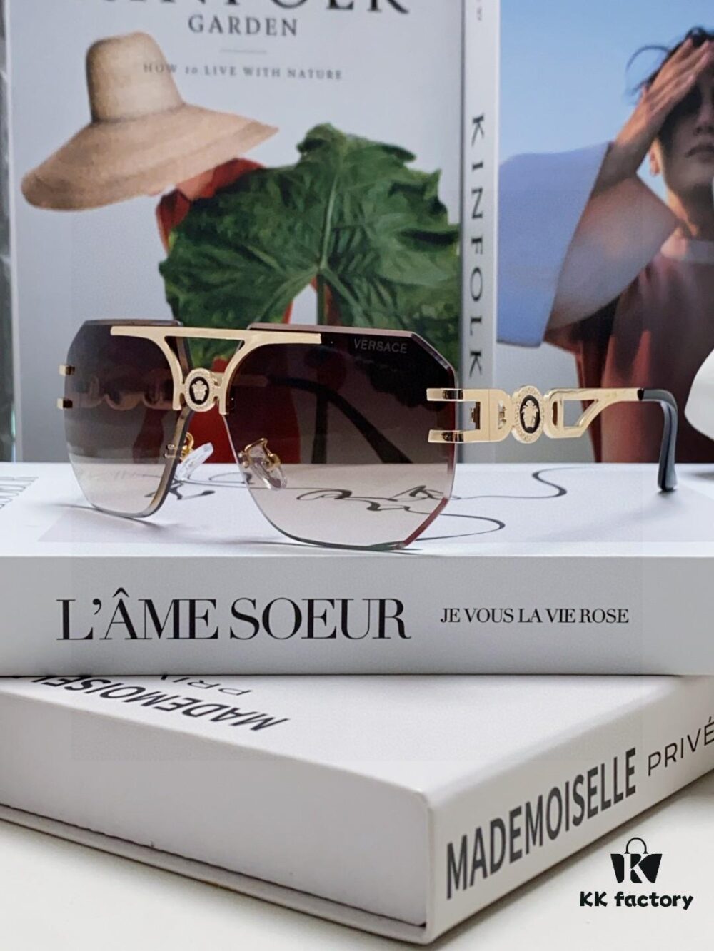 6931f8743a89a121ed549ba5 VERSACE 2025 Women's Square Oversized Full-Rim Sunglasses, European Fashion Carved Design, Xiaohongshu Style