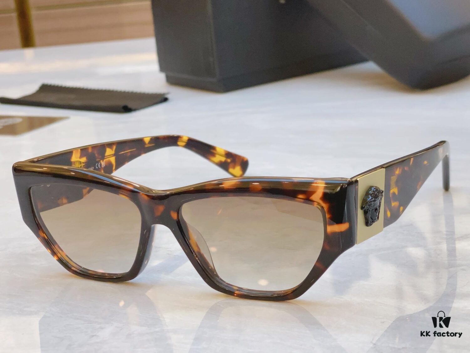 6931f8783a89a121ed549bdb VERSACE New Model Sunglasses, MODEL: VE S89, SIZE: 55-16-145