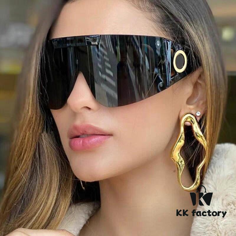 6931f8a03a89a121ed549df9 Versace 2025 New Arrival European and American Style One-Piece Sunglasses, Fashionable Oversized Hollow-Out Sunglasses for Men and Women