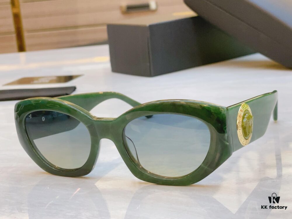 6931f8af3a89a121ed549ebc VERSACE New Model Sunglasses, MODEL: VE420/E, SIZE: 52□21-145