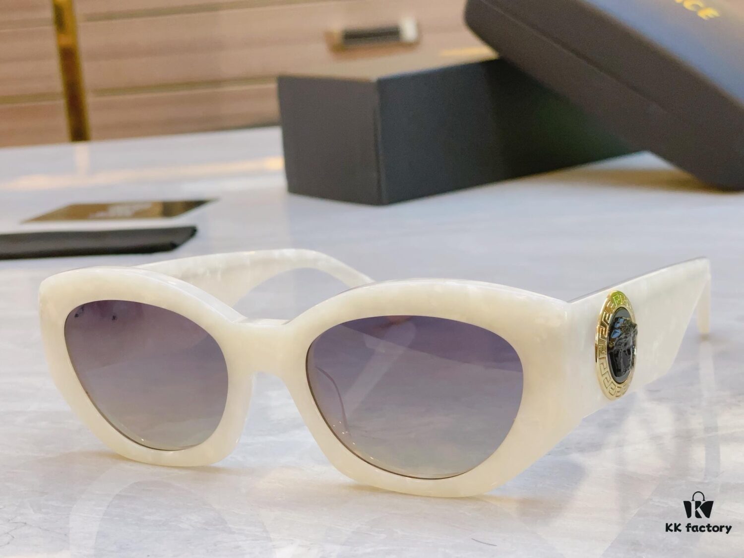 VERSACE New Model Sunglasses, MODEL: VE420/E, SIZE: 52□21-145