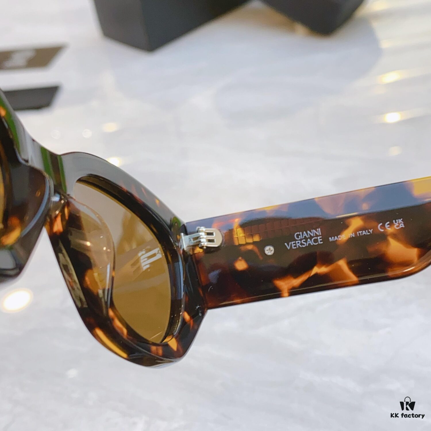VERSACE New Model Sunglasses, MODEL: VE420/E, SIZE: 52□21-145