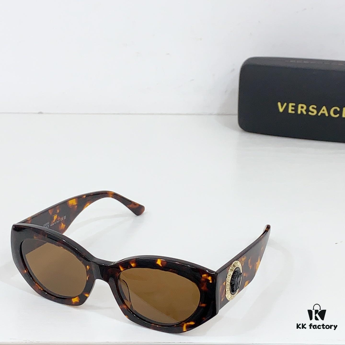 135 VERSACE MOD: VE420/E Size: 52-21-145 Sunglasses