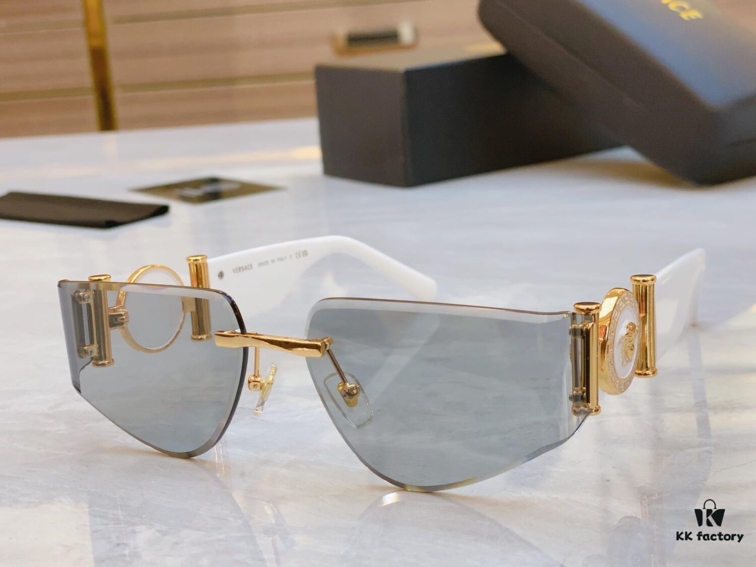 6931f8b73a89a121ed549f2d VERSACE New Model Sunglasses, MODEL: VE6773, SIZE: 63-17-138