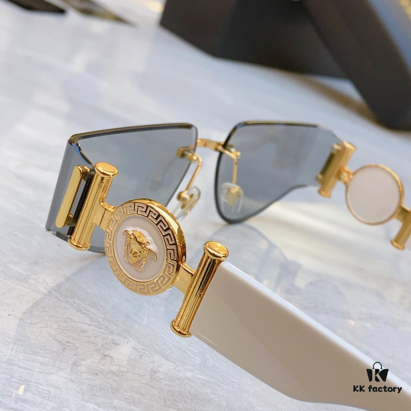 6931f8b73a89a121ed549f2e VERSACE New Model Sunglasses, MODEL: VE6773, SIZE: 63-17-138