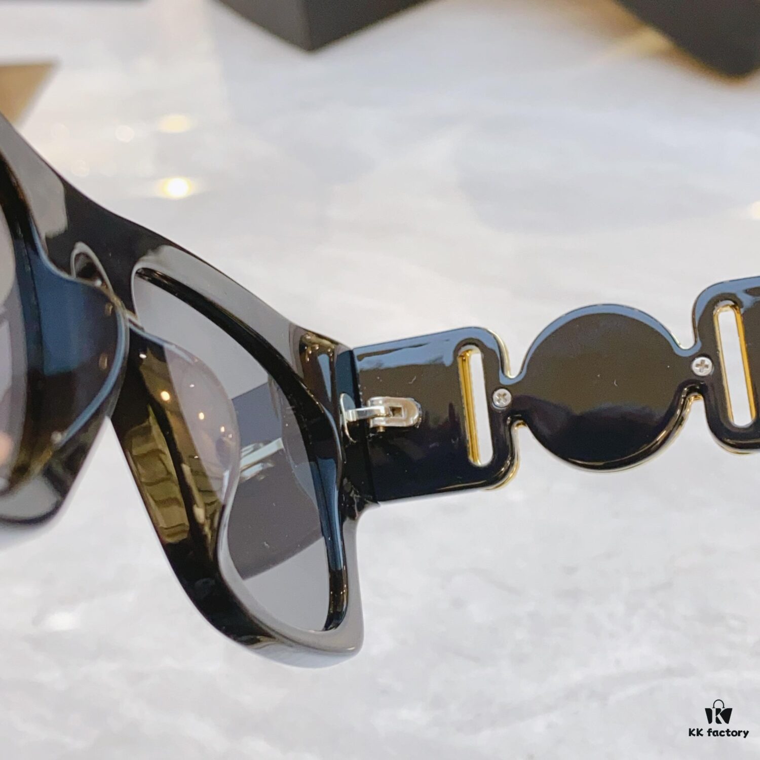 6931f8b93a89a121ed549f48 VERSACE New Model Sunglasses, MODEL: VE4479U, SIZE: 52-19-140