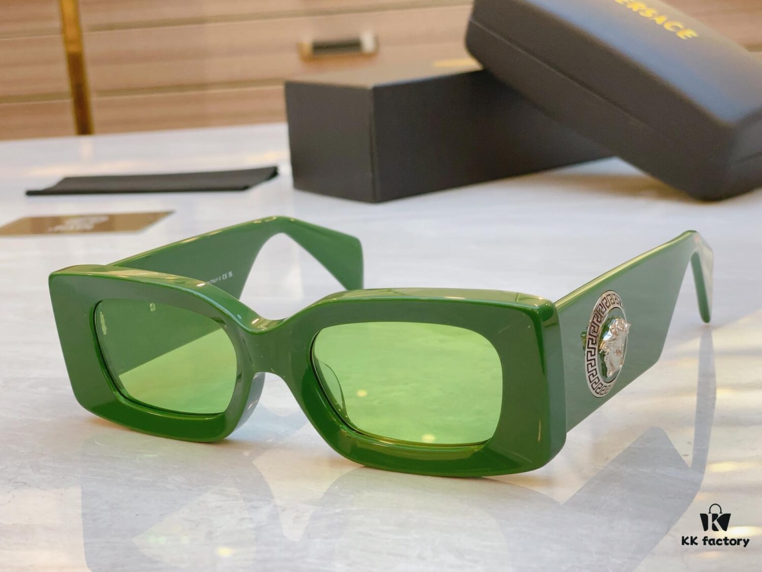 6931f8b93a89a121ed549f4d VERSACE New Model Sunglasses, MODEL: VE4474U, SIZE: 52□20-140