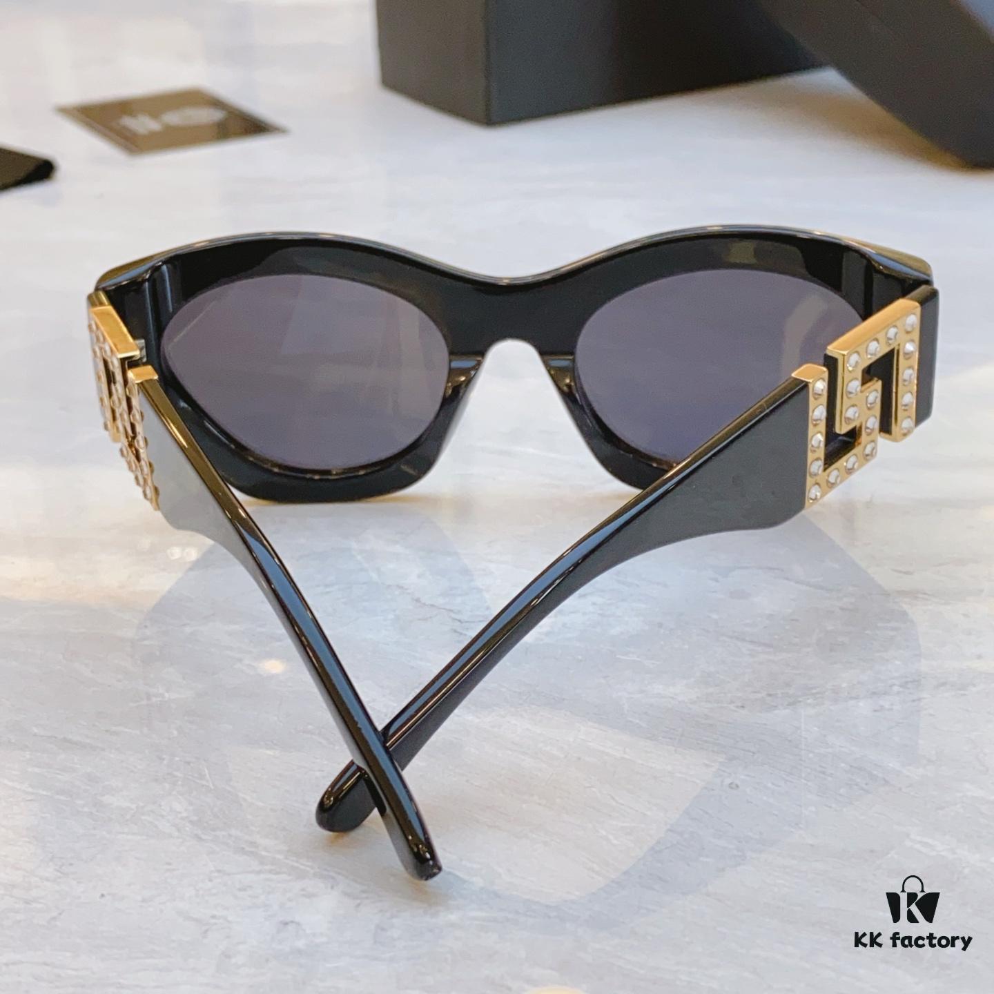 VERSACE New Model Sunglasses, MODEL: VE6784, SIZE: 63-19-142