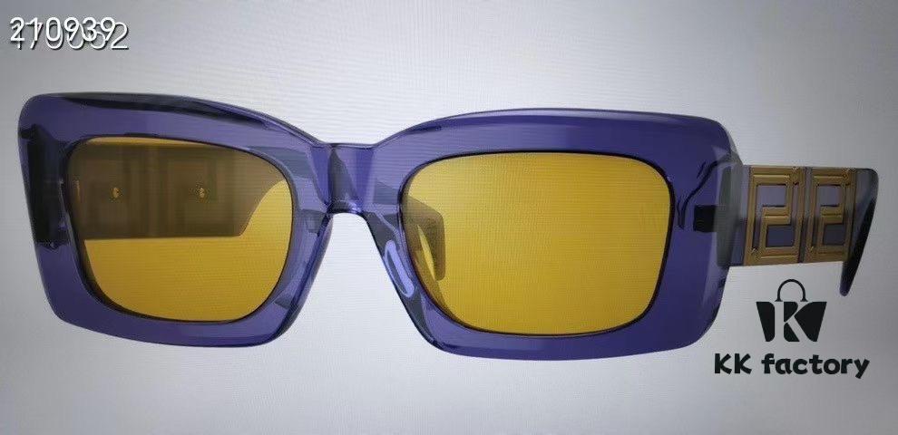 VERSACE Sunglasses Model: MOD. 4444 Size: 63□17-138