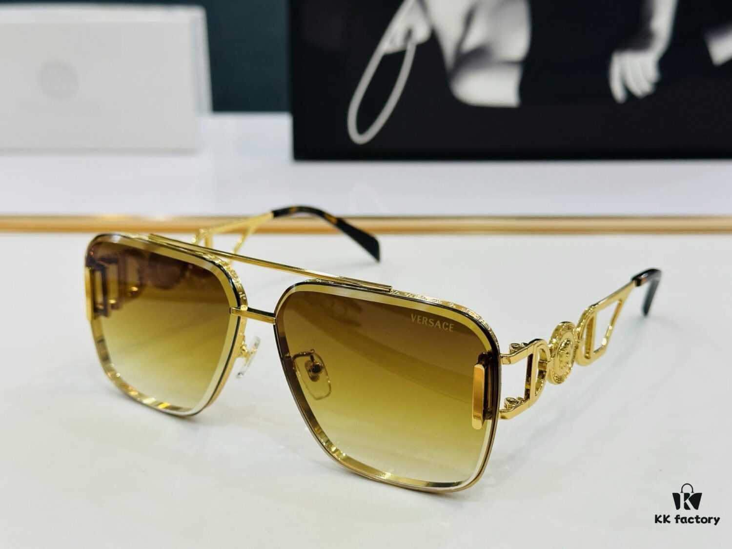 6931f8da3a89a121ed54a106 VERSACE V-Frame Sunglasses MOD: VE4707 Size: 62□12-145