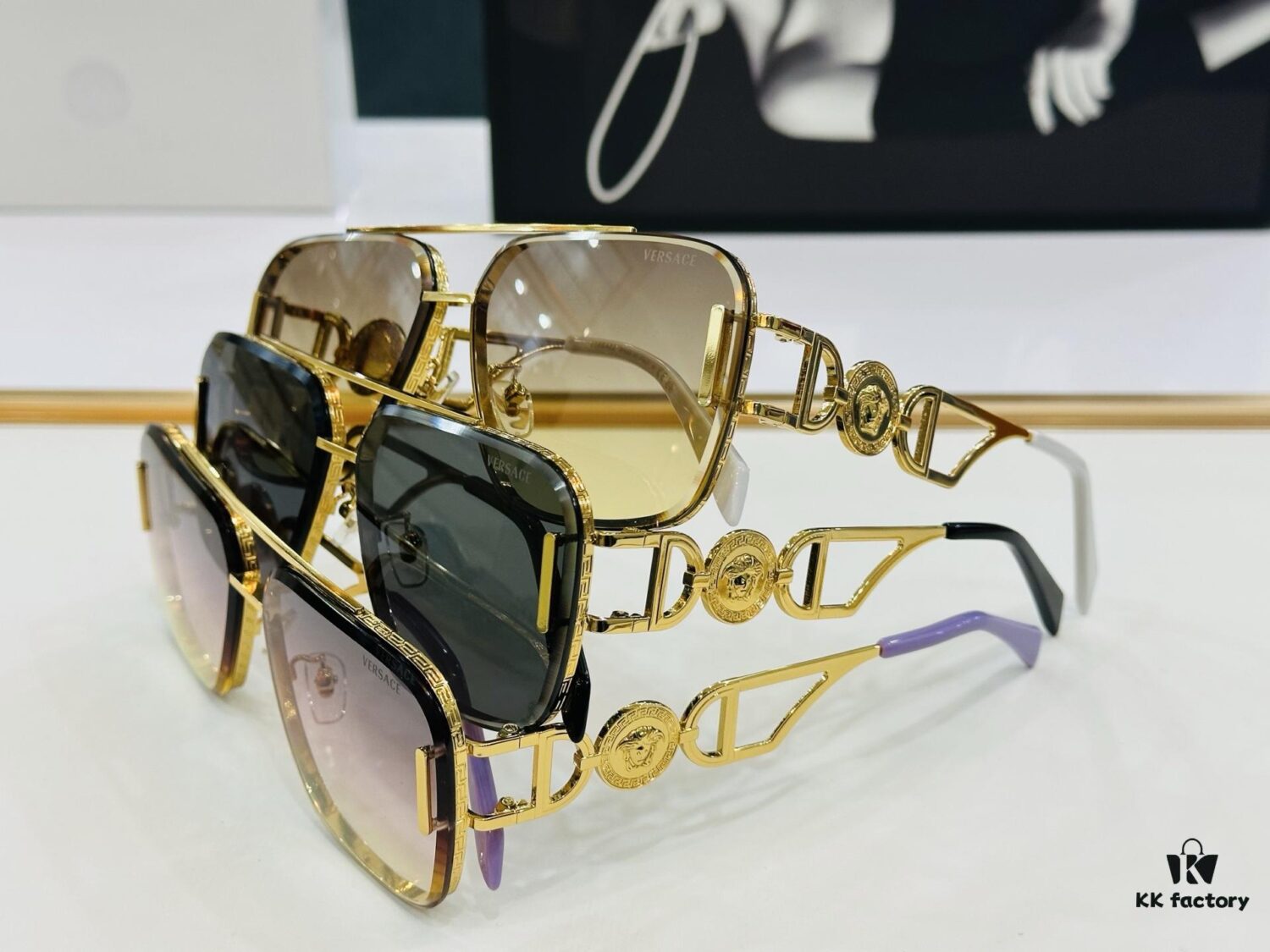 6931f8da3a89a121ed54a109 VERSACE V-Frame Sunglasses MOD: VE4707 Size: 62□12-145