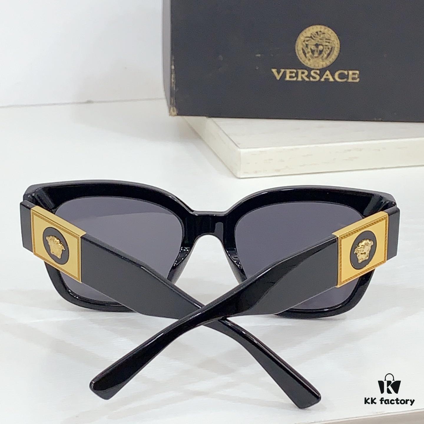 140 Versac*💄