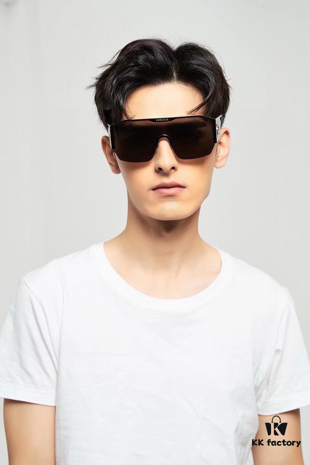 Versace Medusa One-Piece Punk Street Style Sunglasses for Men