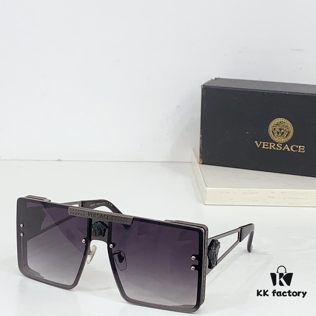 6931f9303a89a121ed54a5af 130 VERSACE VE6720 Size: 67-14-145 Sunglasses