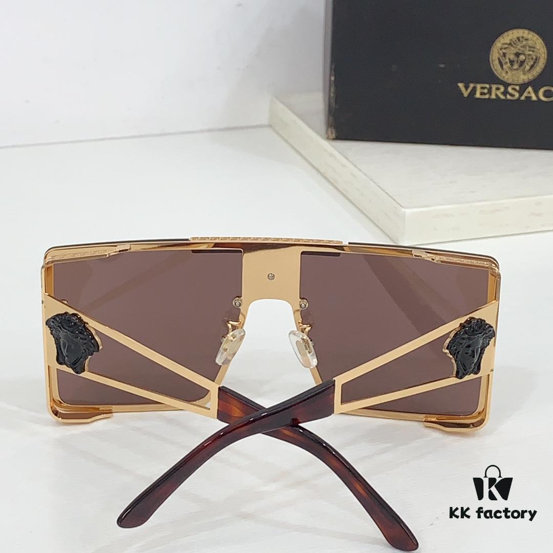 6931f9303a89a121ed54a5b5 130 VERSACE VE6720 Size: 67-14-145 Sunglasses