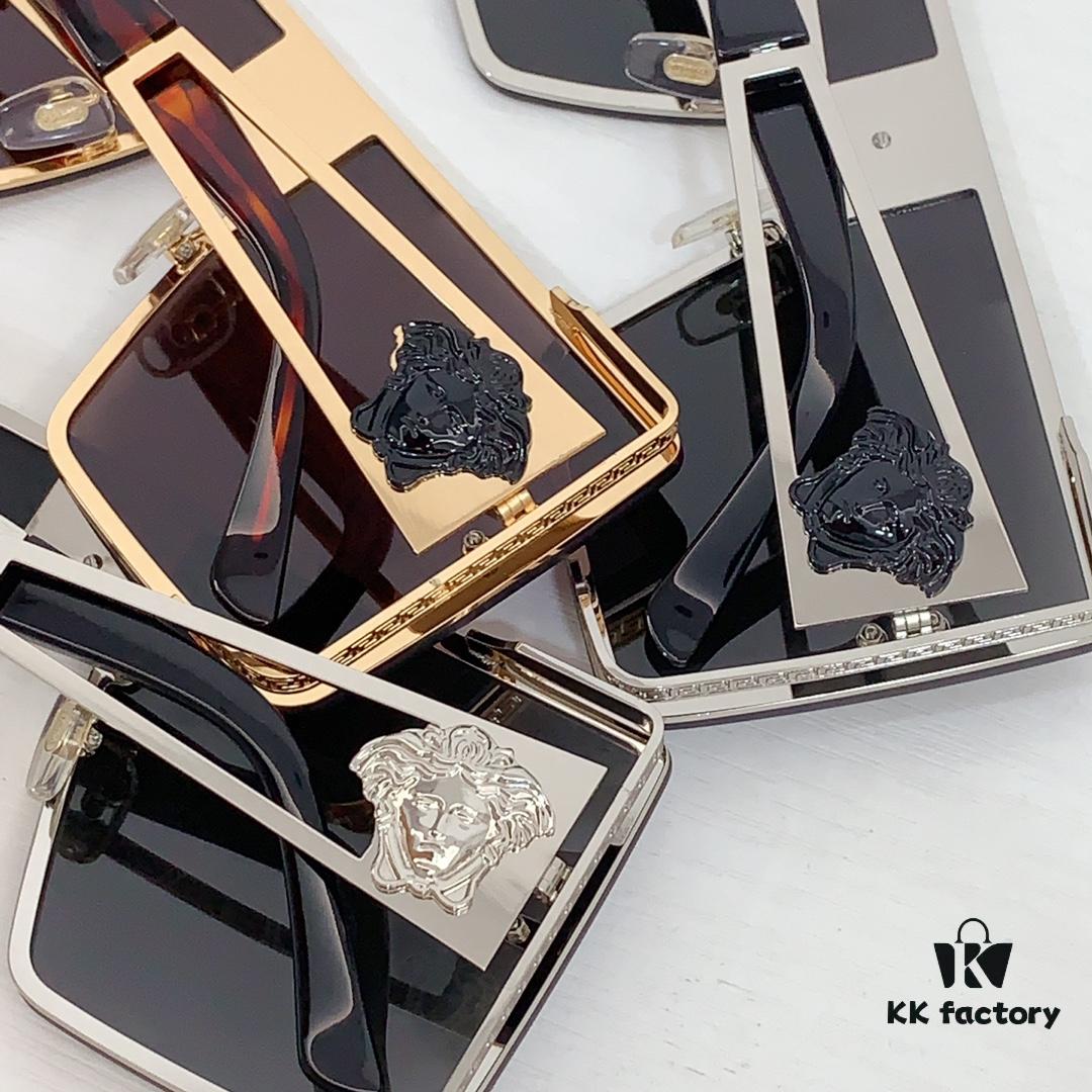 6931f9303a89a121ed54a5b6 130 VERSACE VE6720 Size: 67-14-145 Sunglasses