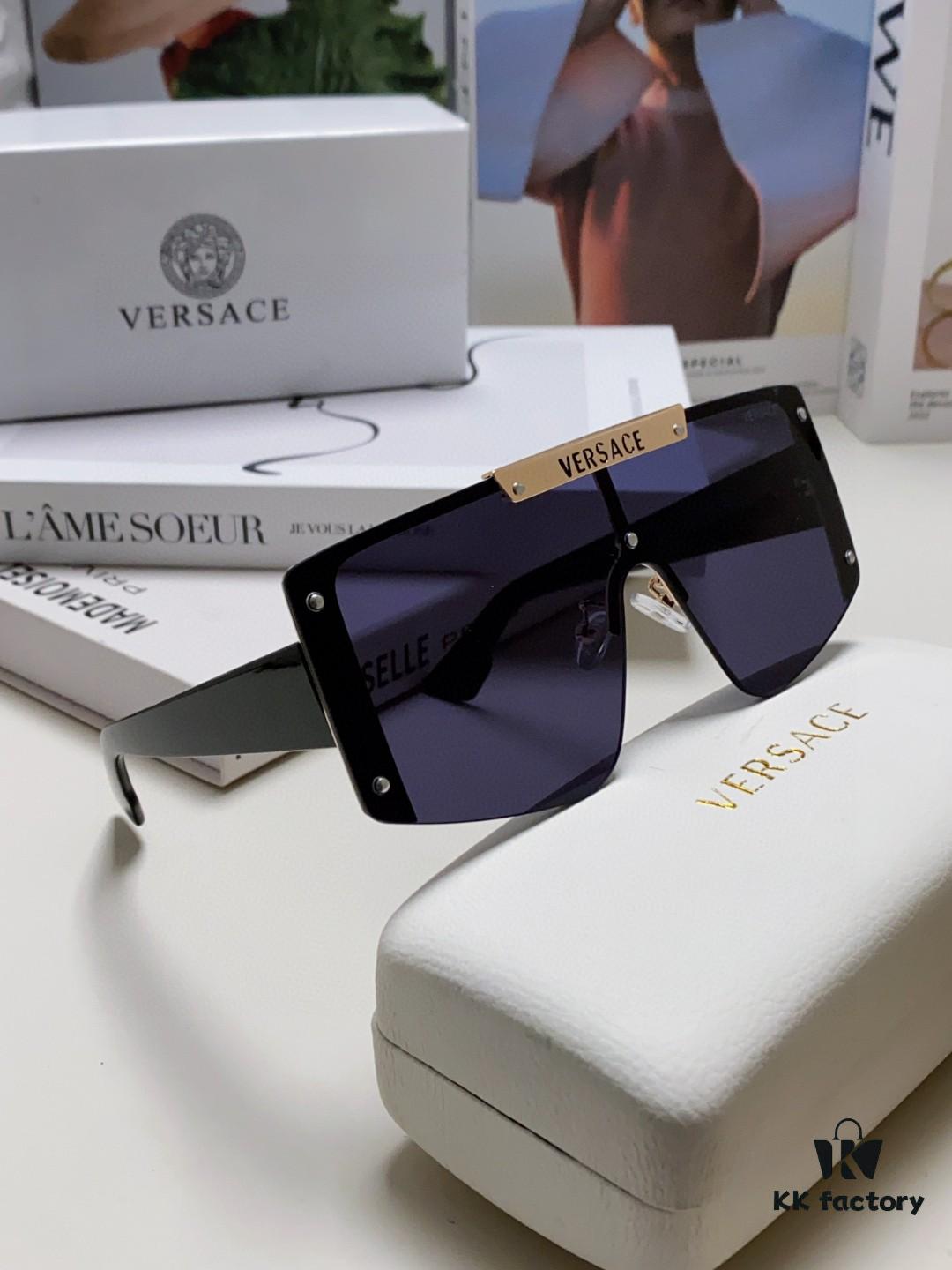 6931f93a3a89a121ed54a641 VERSACE Versace Runway Collection Selection - Vibrant and Bold Colors
