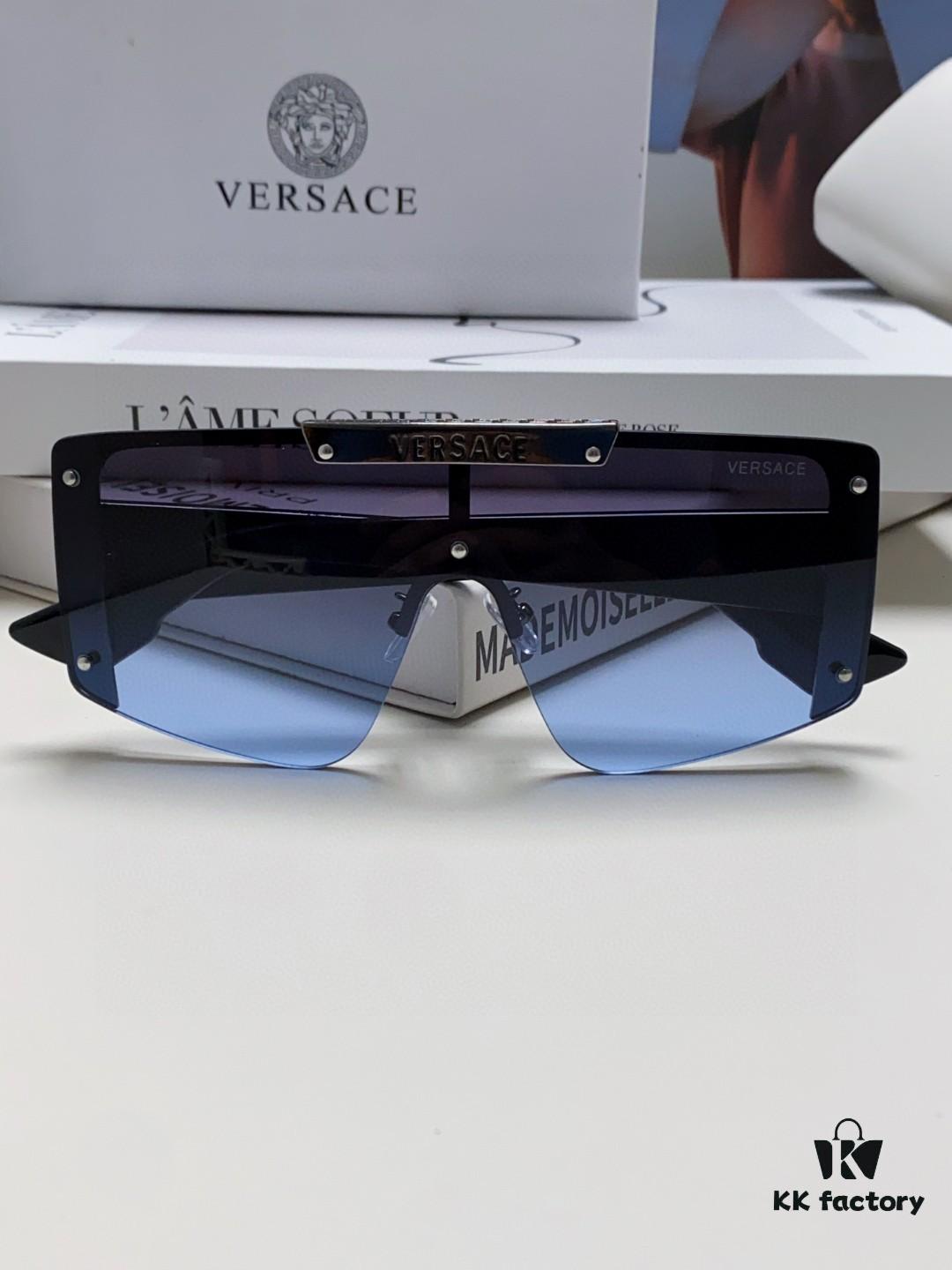 6931f93b3a89a121ed54a653 VERSACE Versace Runway Collection Selection - Vibrant and Bold Colors