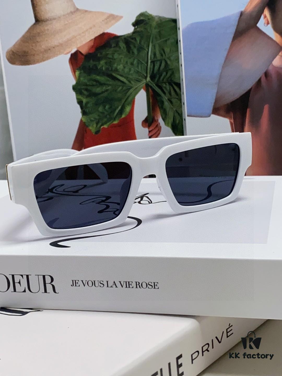 6931f93f3a89a121ed54a68c Versace 2024 New Arrival Trendy Sunglasses for Women, High-End Ins Style, Edgy and Fashionable Unisex Hip-Hop Sunwear, Couple's Eyewear