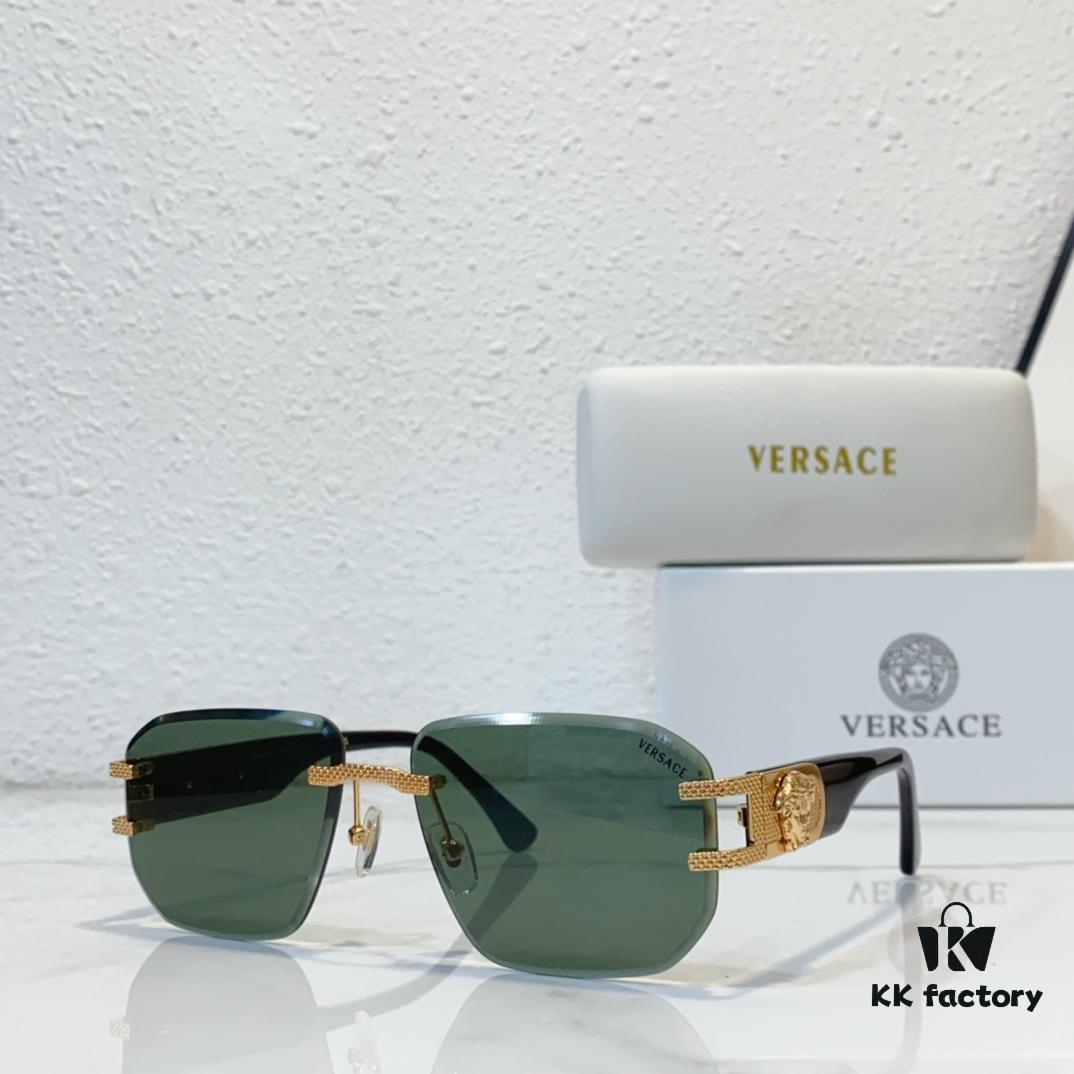 140 VERSACE MODEL: VE 5720 SIZE: 61□16-145 Sunglasses