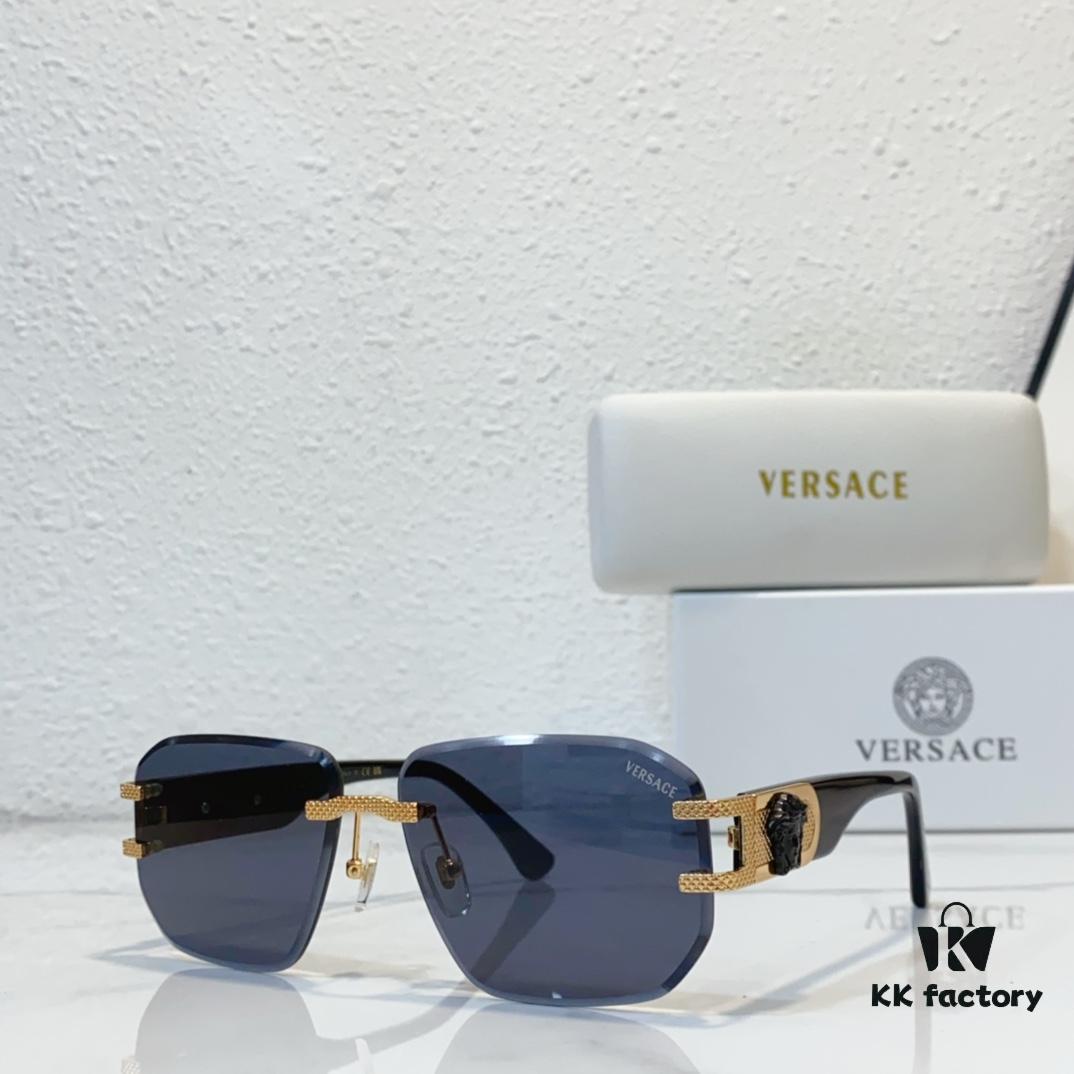 140 VERSACE MODEL: VE 5720 SIZE: 61□16-145 Sunglasses