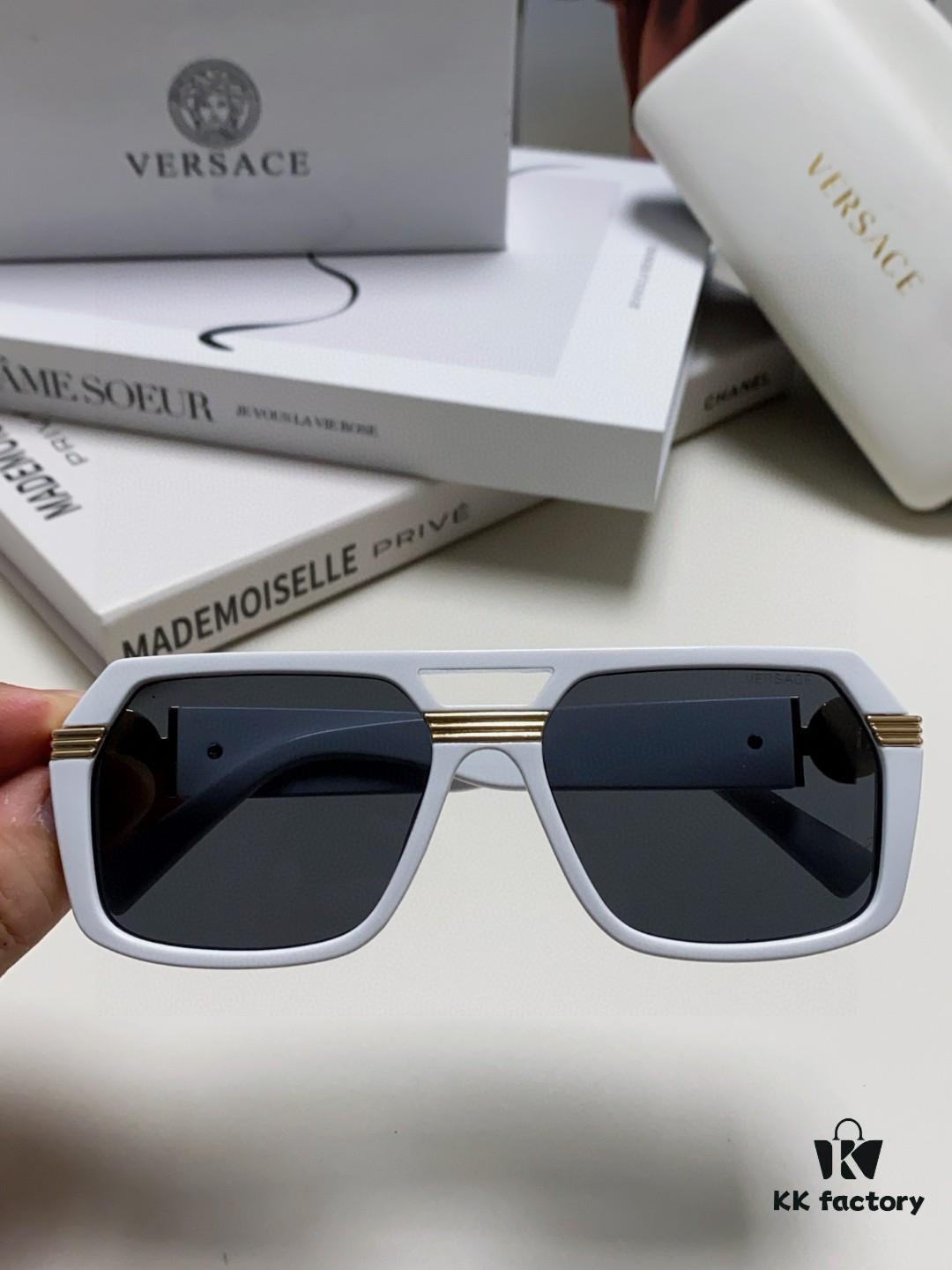 6931f9523a89a121ed54a78a VERSACE Unisex Classic Black and Gold Fashion Sunglasses VE4399