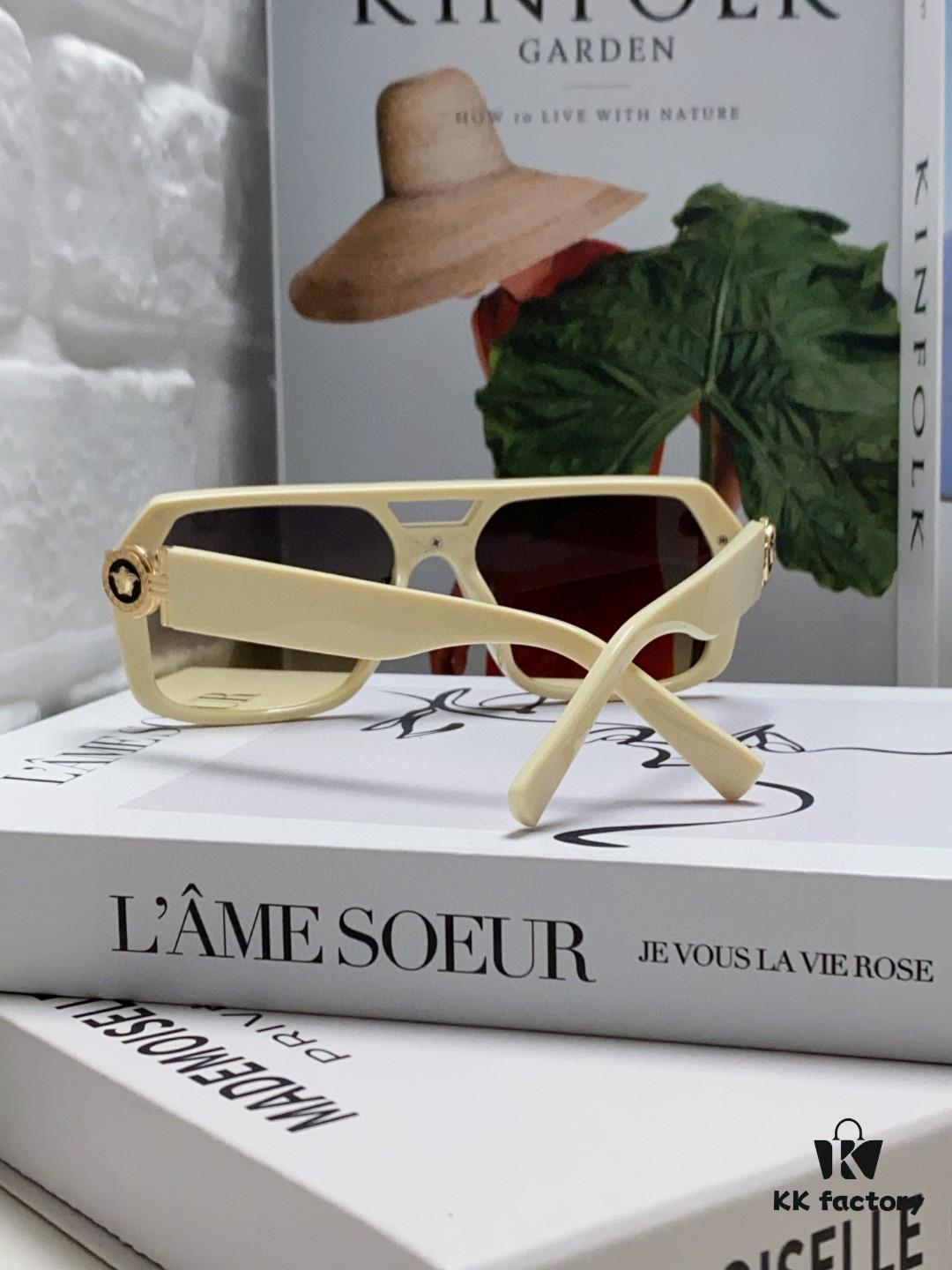 6931f9533a89a121ed54a793 VERSACE Unisex Classic Black and Gold Sunglasses Fashion Couple Shades VE4399