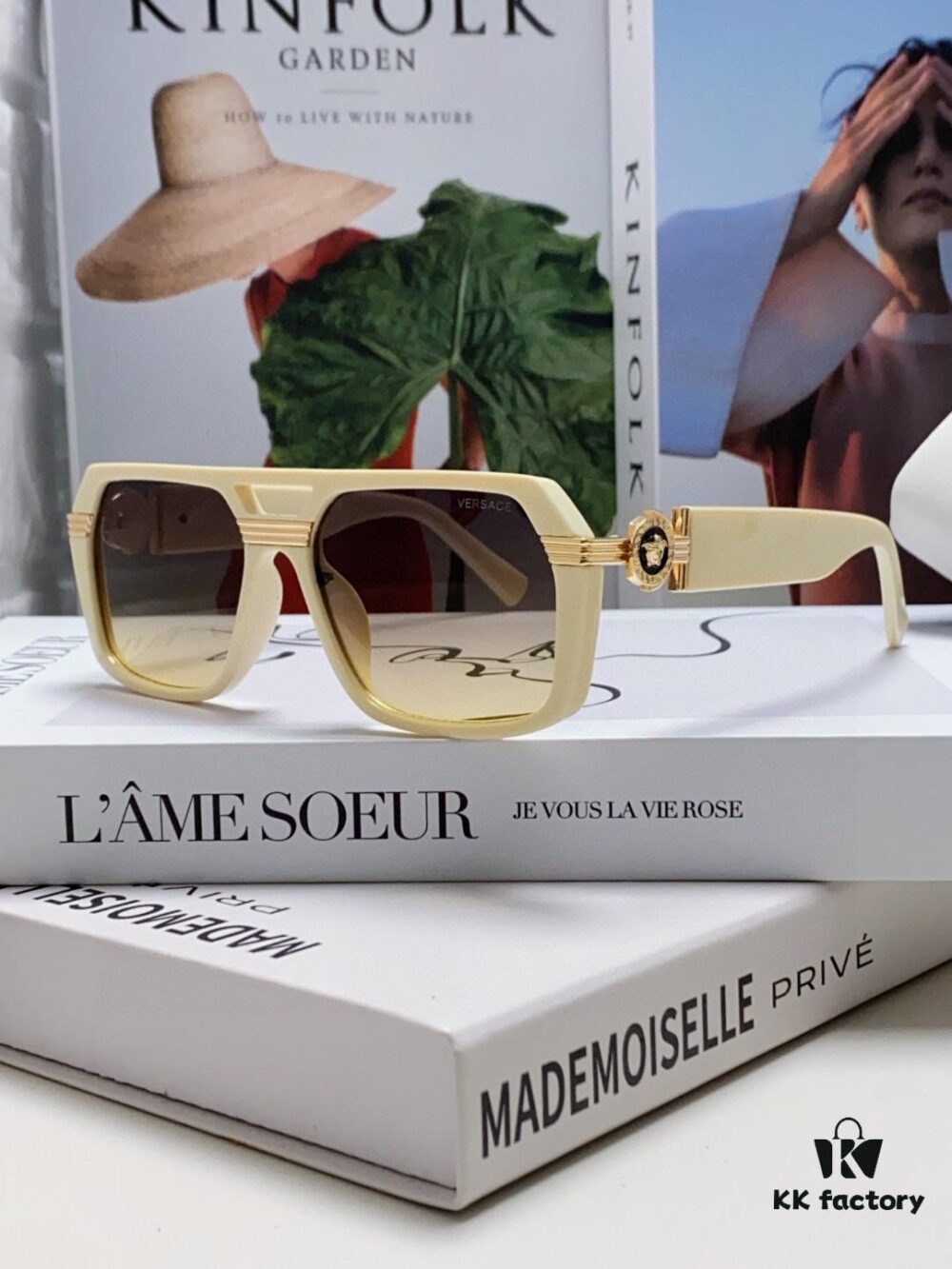6931f9623a89a121ed54a864 VERSACE Unisex Classic Black and Gold-Tone Sunglasses Fashion Couple Shades VE4399