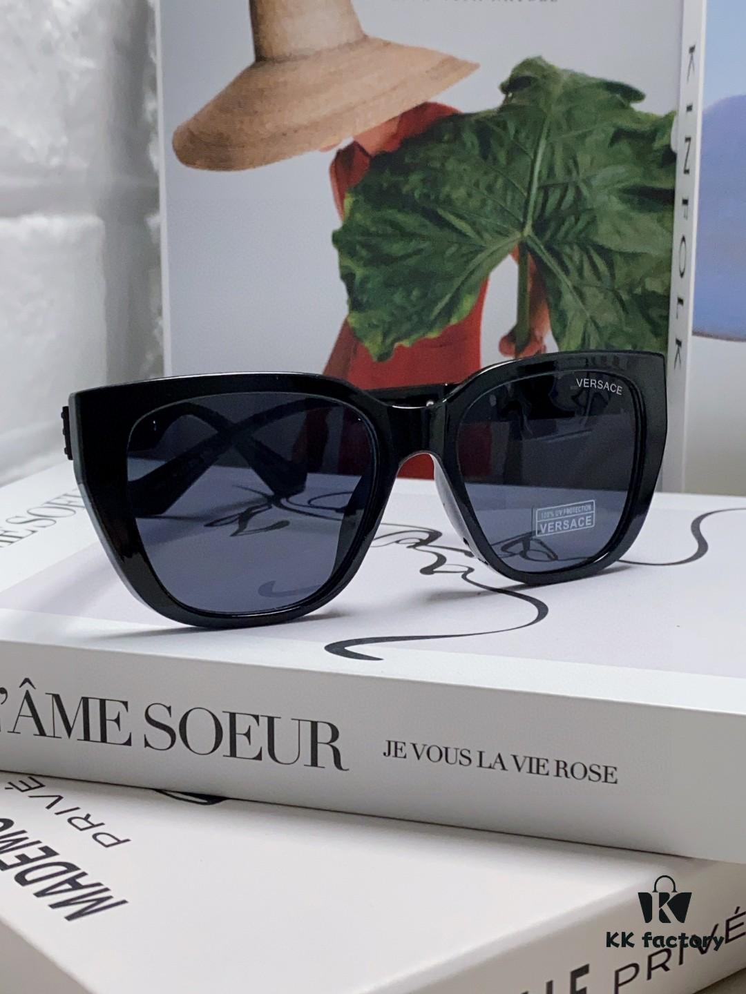 6931f9643a89a121ed54a87a VERSACE Versace Size: 53□18-145