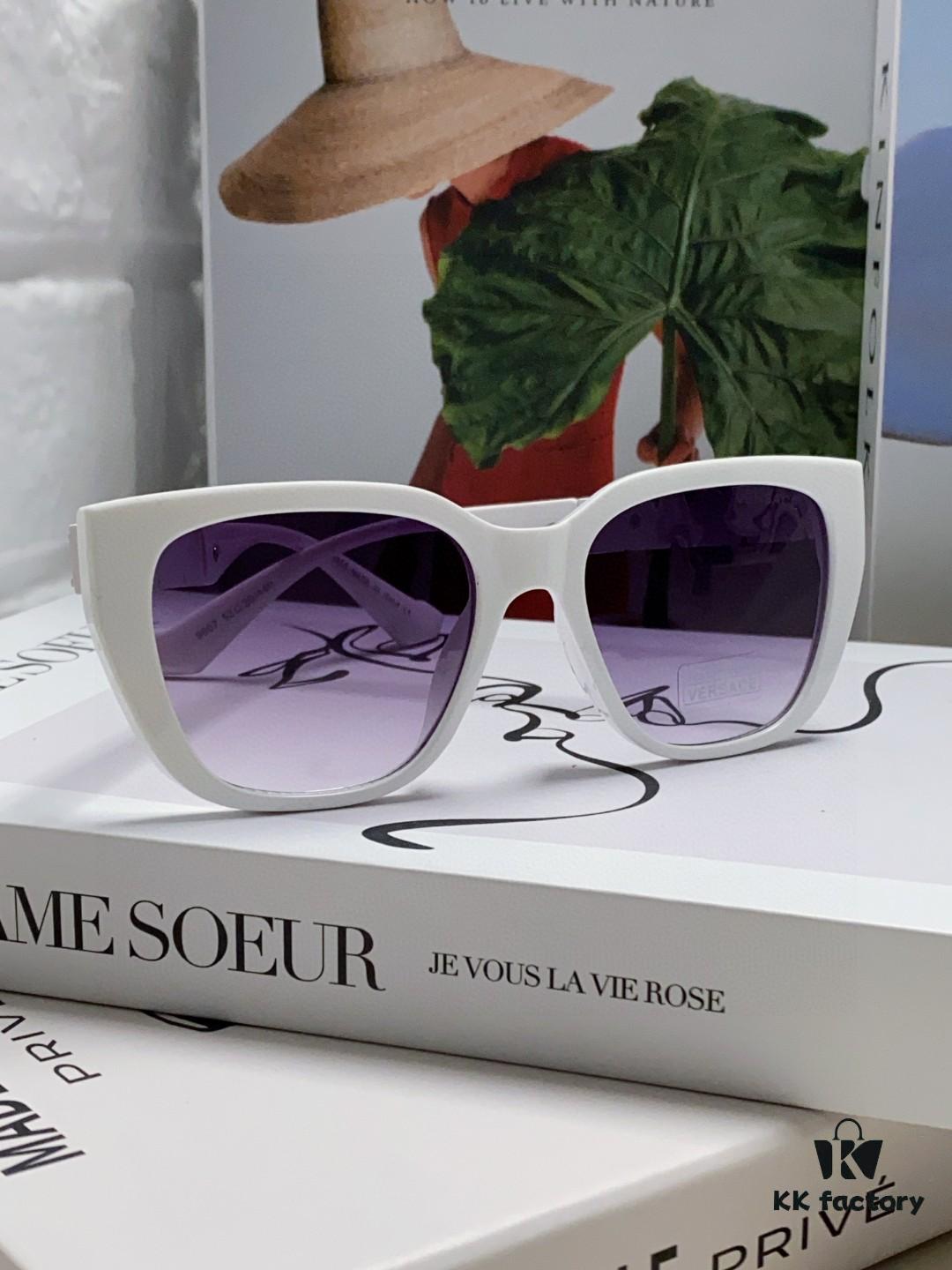 6931f9653a89a121ed54a88e VERSACE Versace Size: 53□18-145